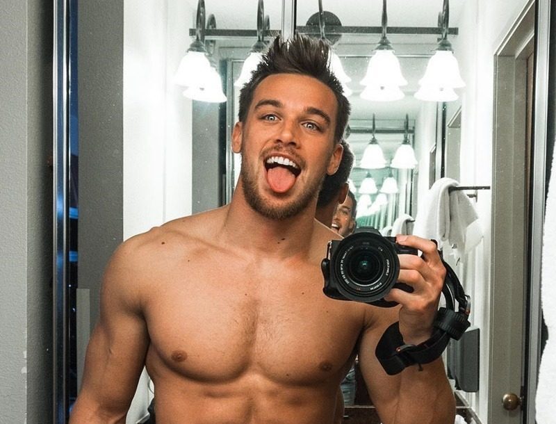 Le Beau Mec du Jour : Sourire, muscles et bonne humeur !
